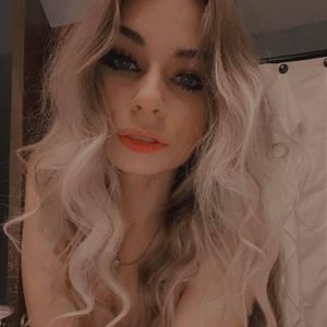 Meet your Posher, Alaina